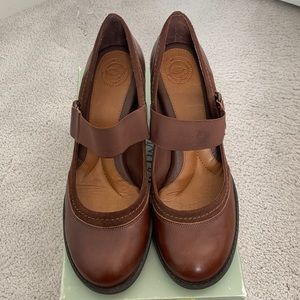 Nurture Panama Nutty heels.